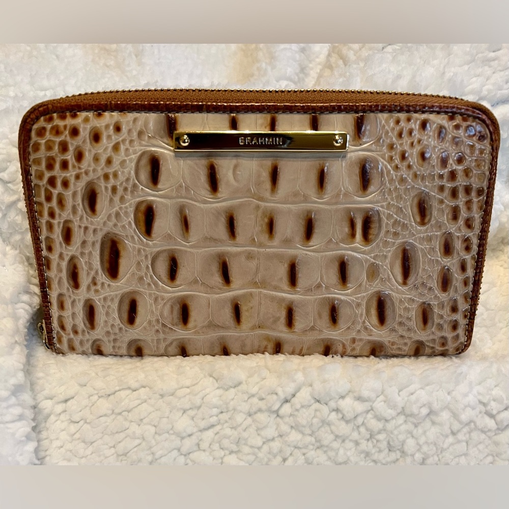 Brahmin Melbourne Wallet